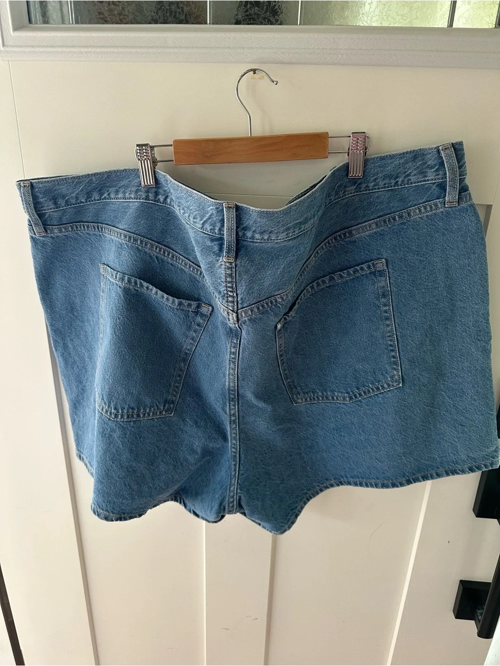 NWOT Old Navy Wow Baggy Denim Jean Shorts